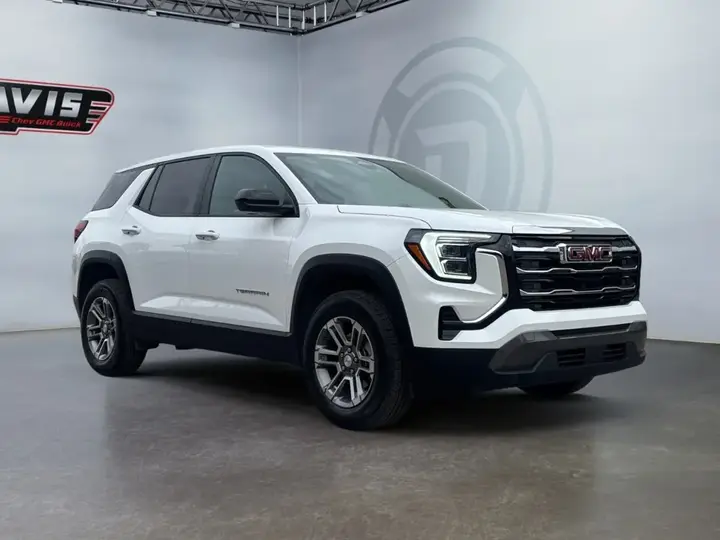 GMC Terrain 2026 photo 3