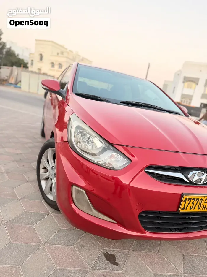 Hyundai Accent 2013 photo 2