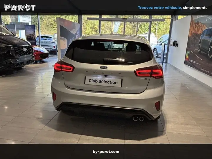 Ford Focus 2023 photo 4