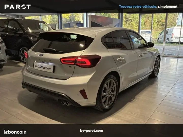Ford Focus 2023 photo 5