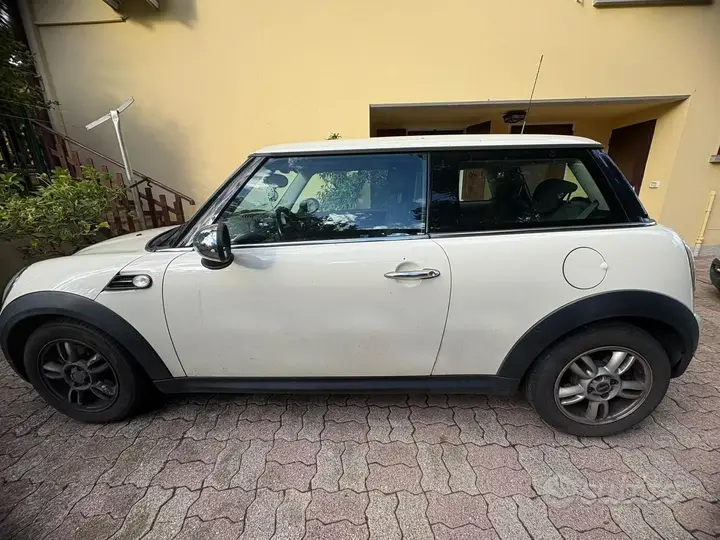 Mini Mini One 2011 photo 2