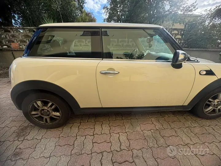 Mini Mini One 2011 photo 4