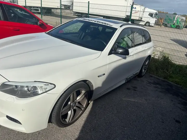 BMW 5 Series 2013 photo 2