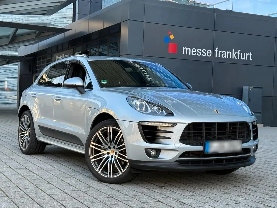 Porsche Macan S