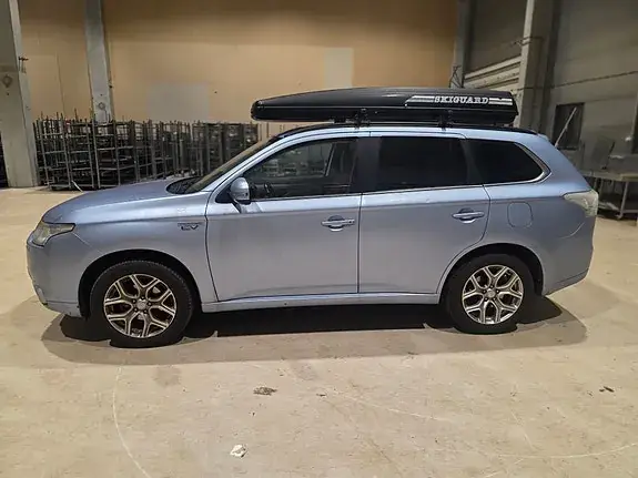 Mitsubishi Outlander 2014 photo 4