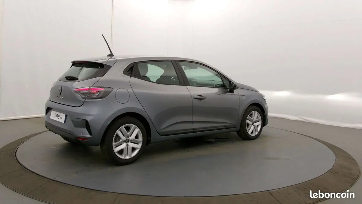Renault Clio 2025 photo 2