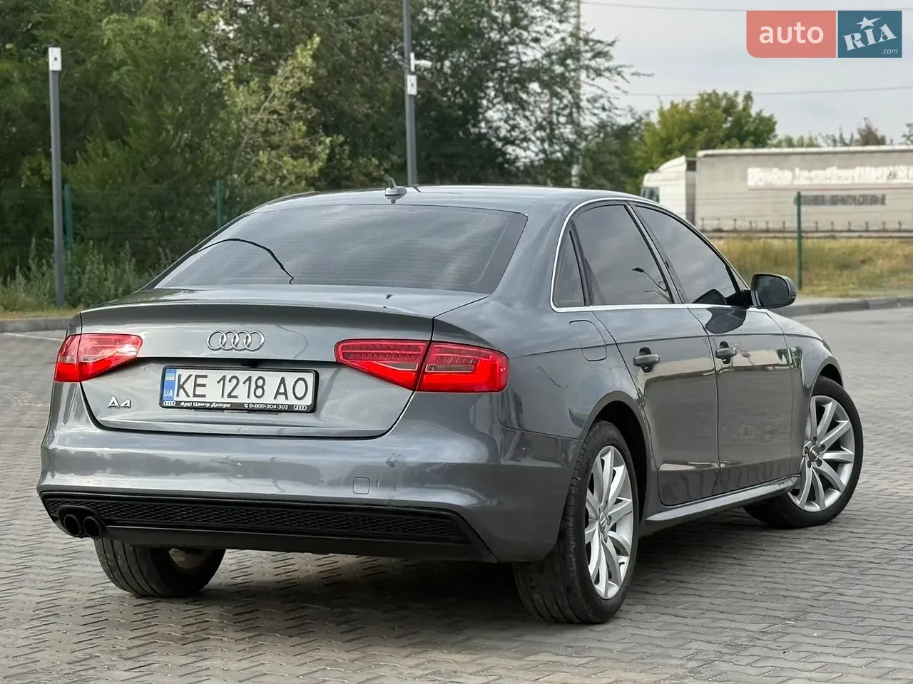 Audi A4 2013 photo 3