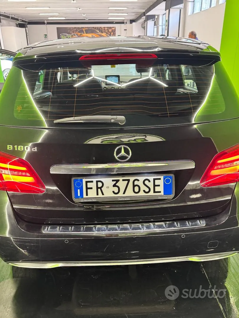 Mercedes-Benz B 180 2018 photo 4