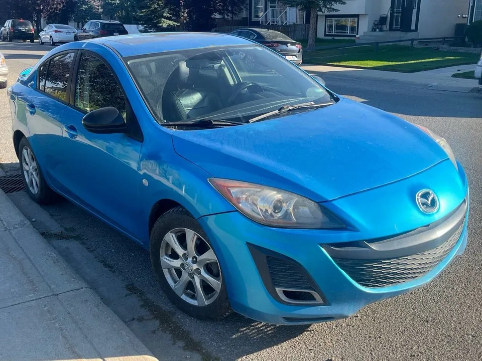 Mazda 3 2010 photo 3