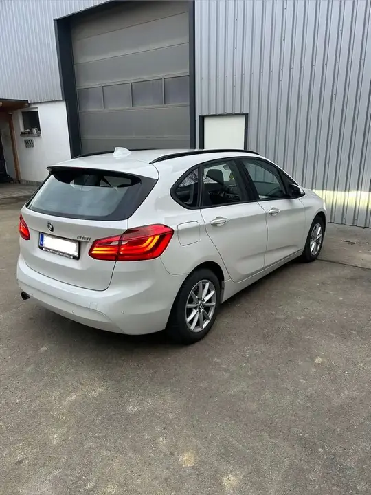 BMW 2 Series 2015 photo 2