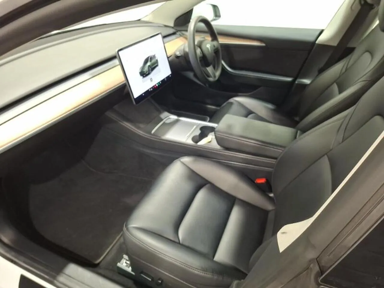 Tesla Model 3 2023 photo 5