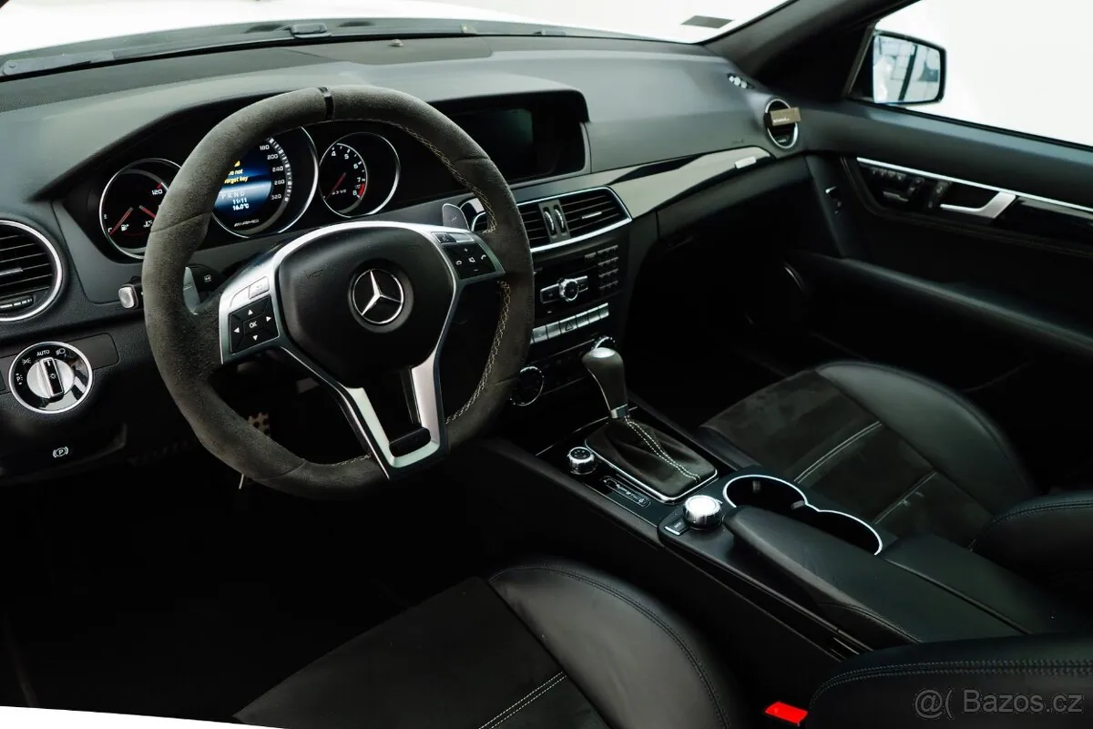 Mercedes-Benz C63 Amg 2013 photo 5