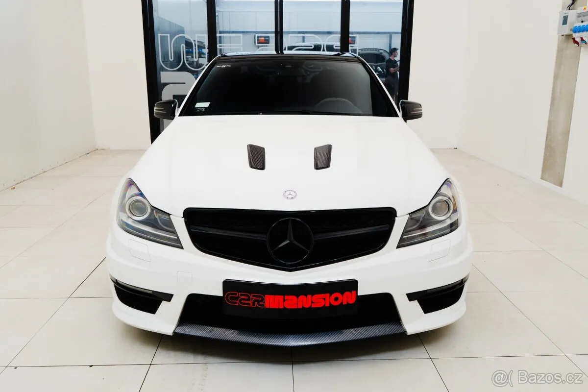 Mercedes-Benz C63 Amg 2013 photo 2