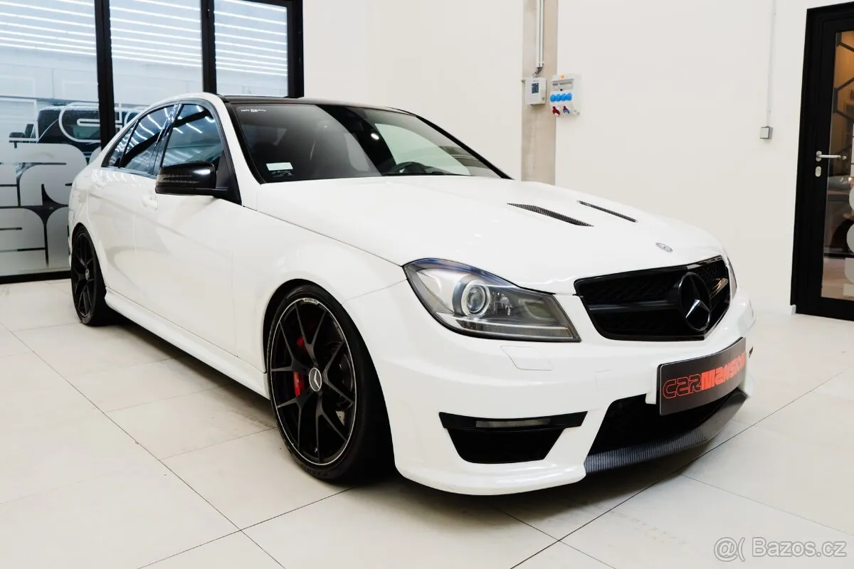 Mercedes-Benz C63 Amg