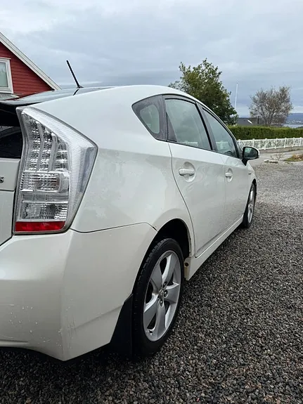 Toyota Prius 2011 photo 5