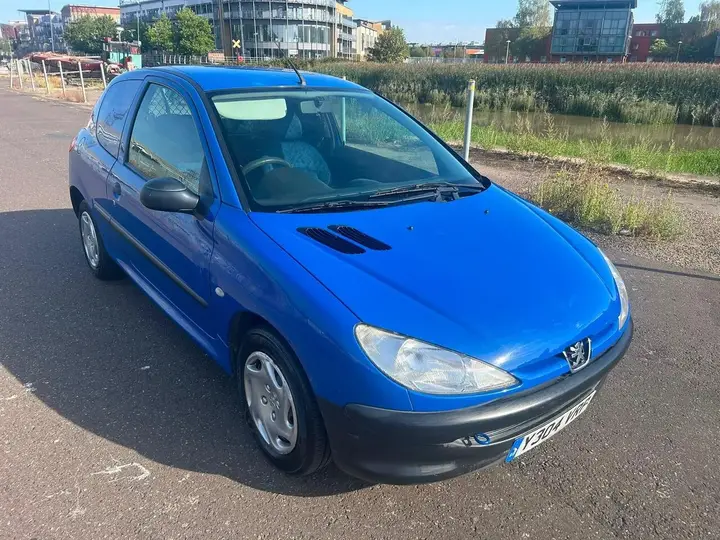 Peugeot 206 2001 photo 5