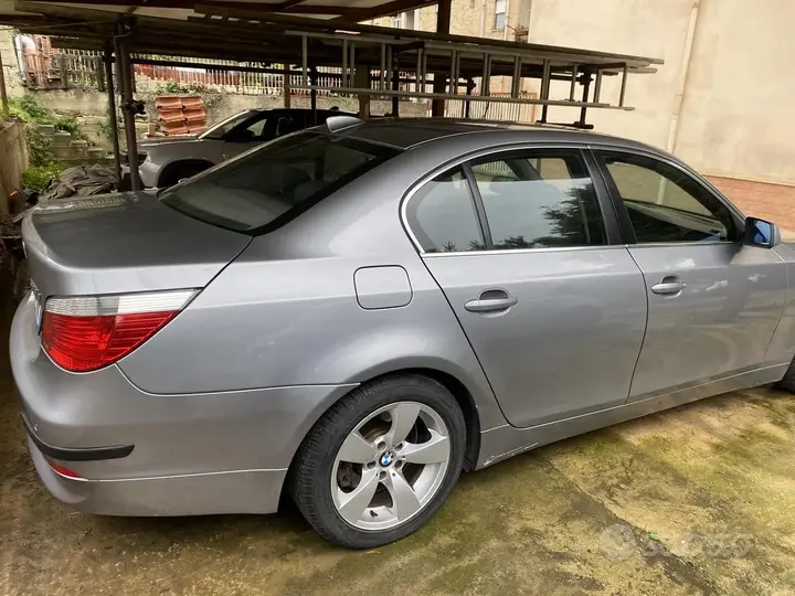 BMW 520D 2006 photo 2