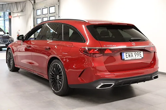 Mercedes-Benz E300 2026 photo 4