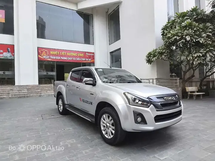 Isuzu Pickup 2018 photo 2