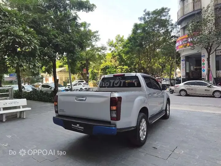Isuzu Pickup 2018 photo 3