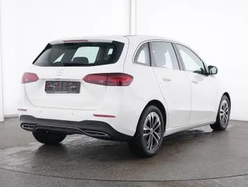 Mercedes-Benz B-Class 2025 photo 2