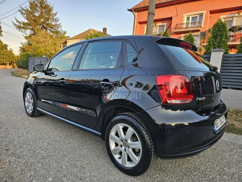 Volkswagen Polo 2010 photo 3