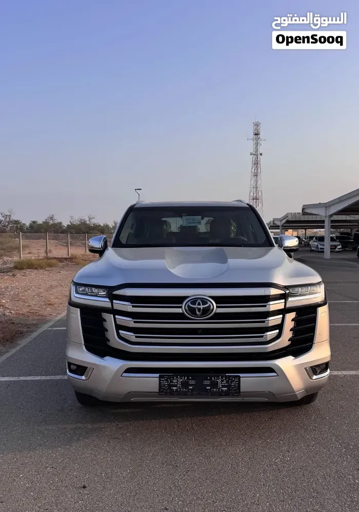 Toyota Land Cruiser 2023 photo 2