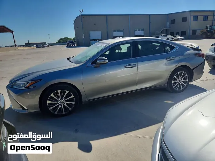 Lexus Es 350 2019 photo 2