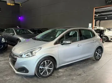 Peugeot 208 2017 photo 3