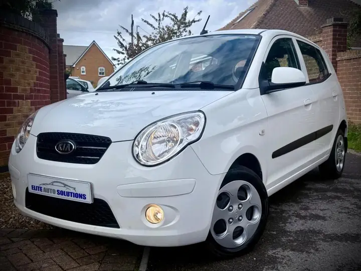Kia Picanto 2011 photo 3