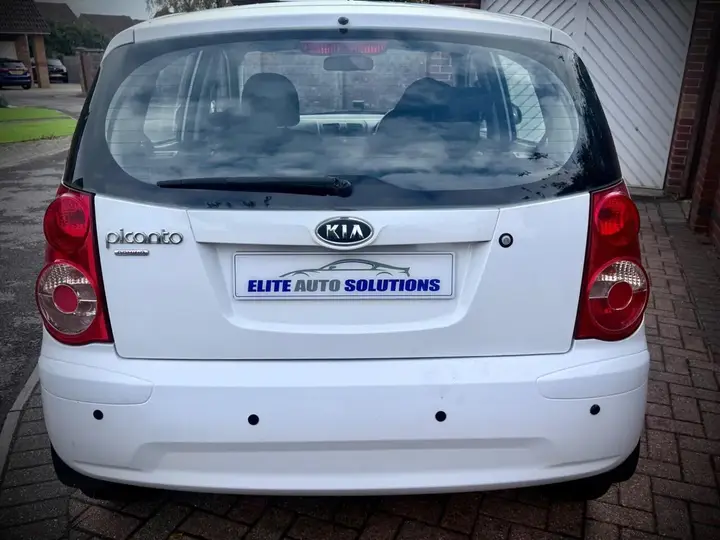 Kia Picanto 2011 photo 4