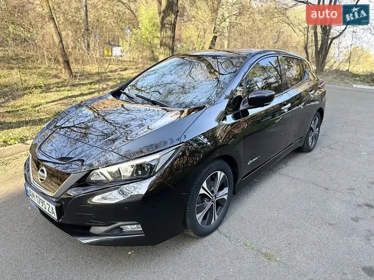 Nissan Leaf 2018 photo 2