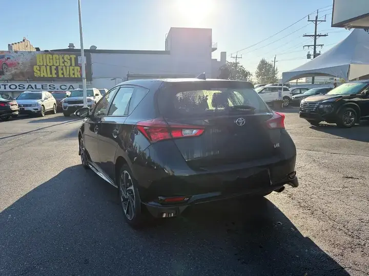 Toyota Corolla 2017 photo 3
