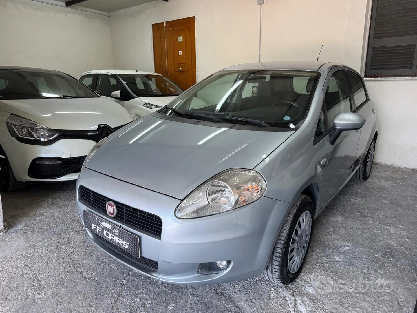 Fiat Grande Punto 2009 photo 3