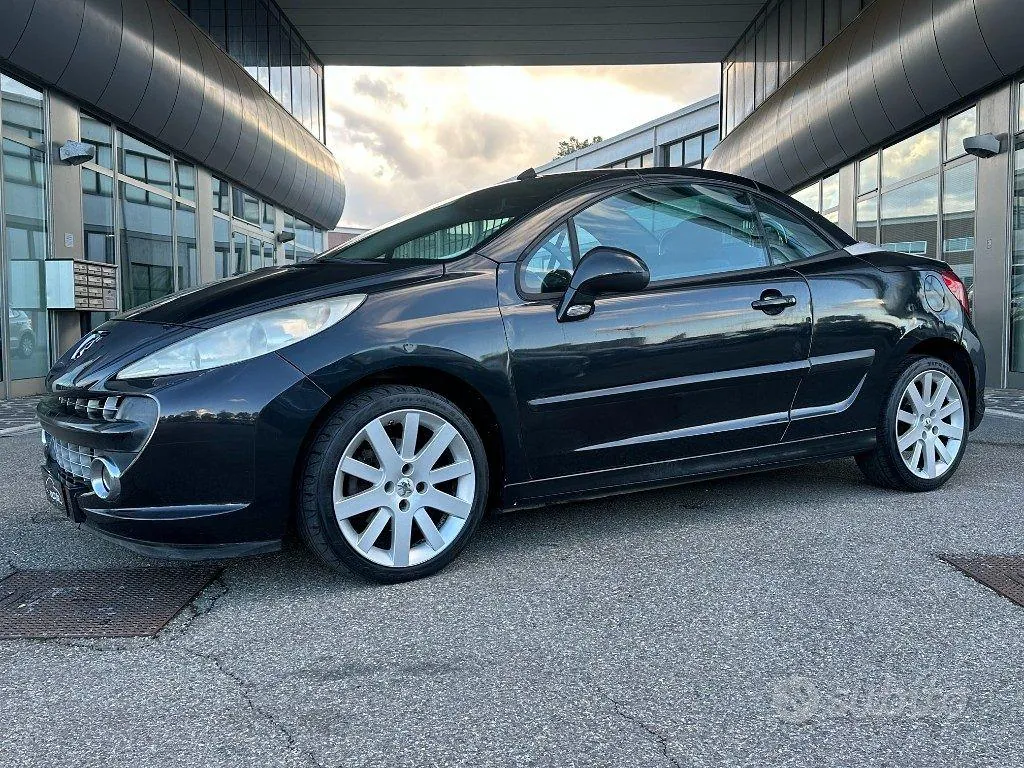 Peugeot 207 2008 photo 3