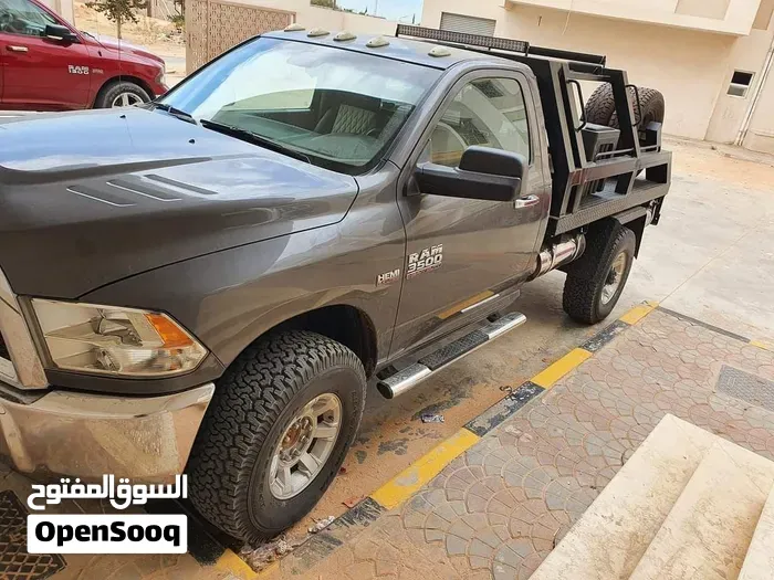 Dodge Ram 3500 2015 photo 3