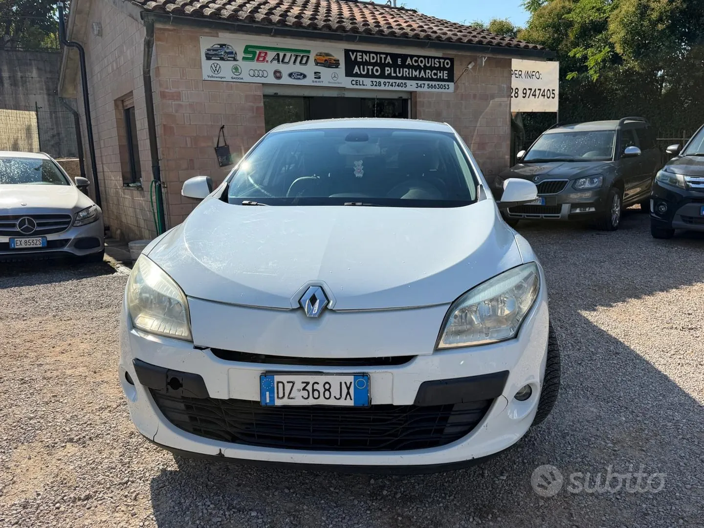 Renault Megane 2010 photo 2
