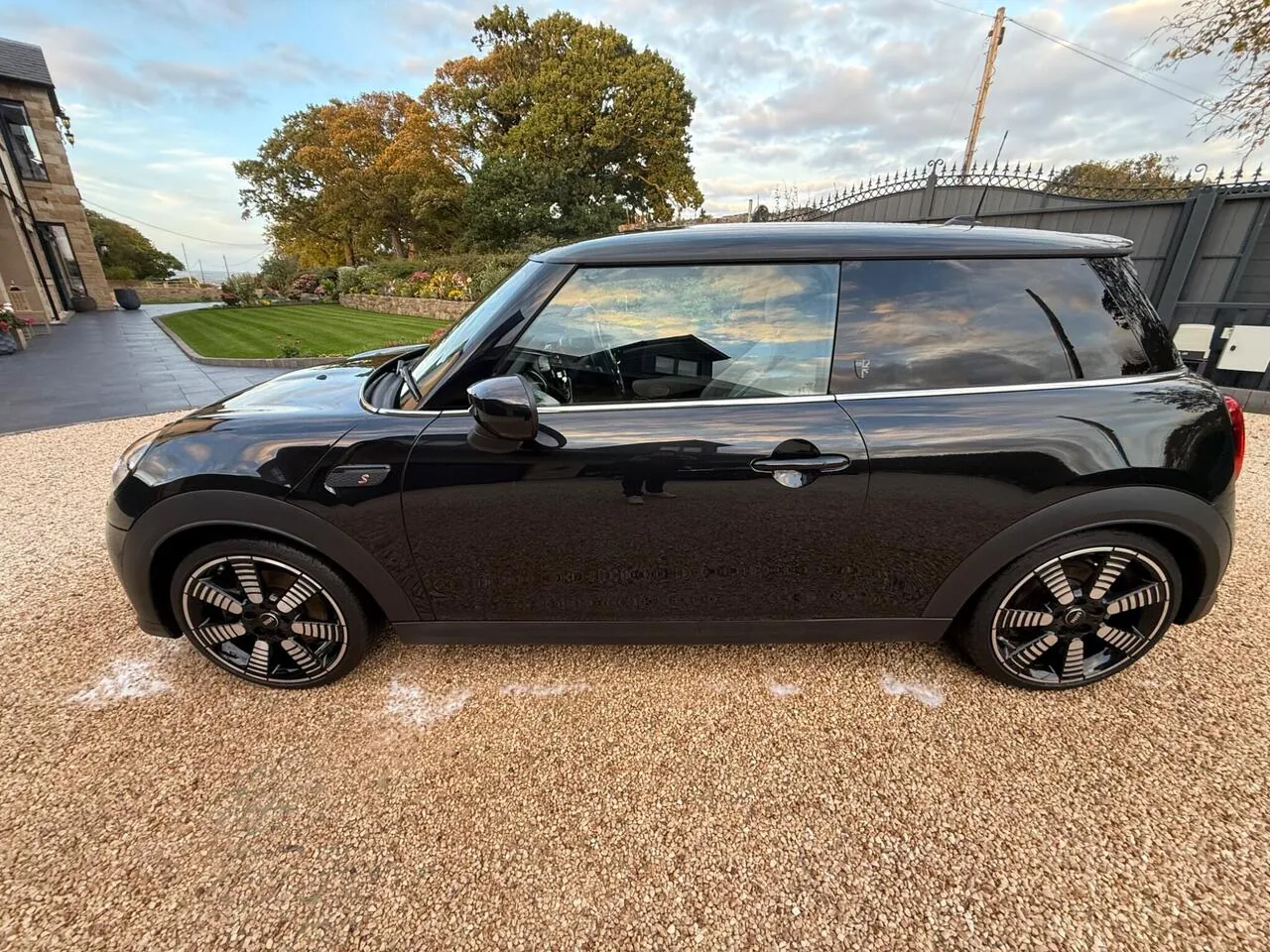 Mini Hatch 2022 photo 5