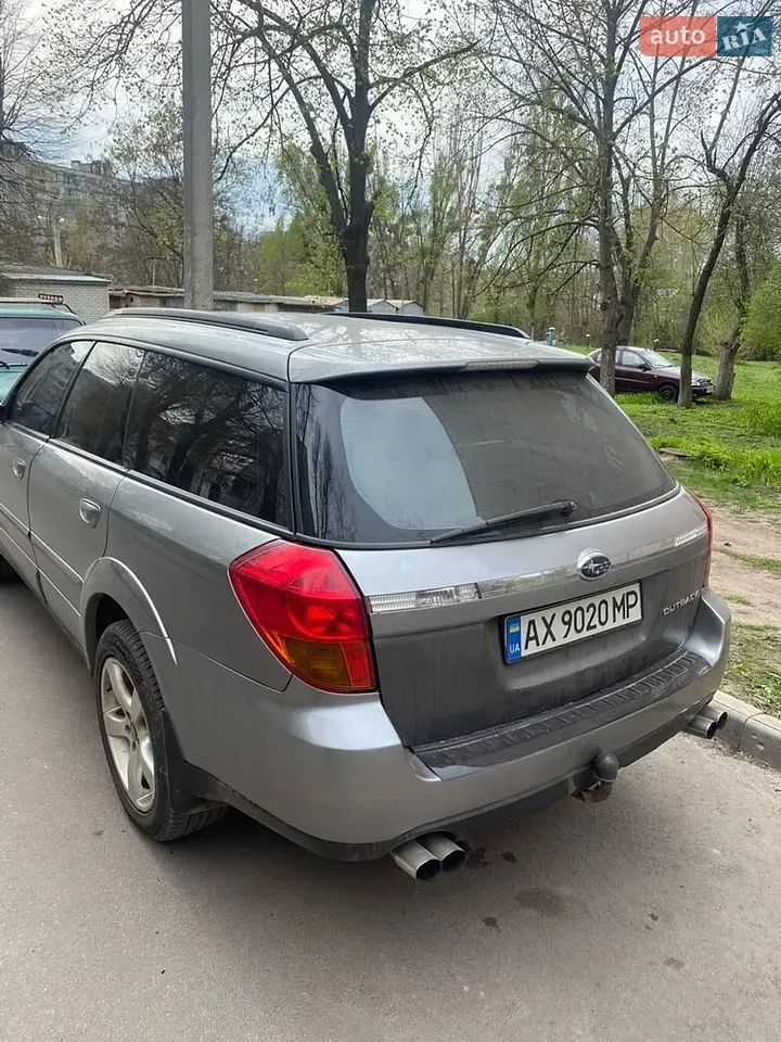 Subaru Outback 2006 photo 4