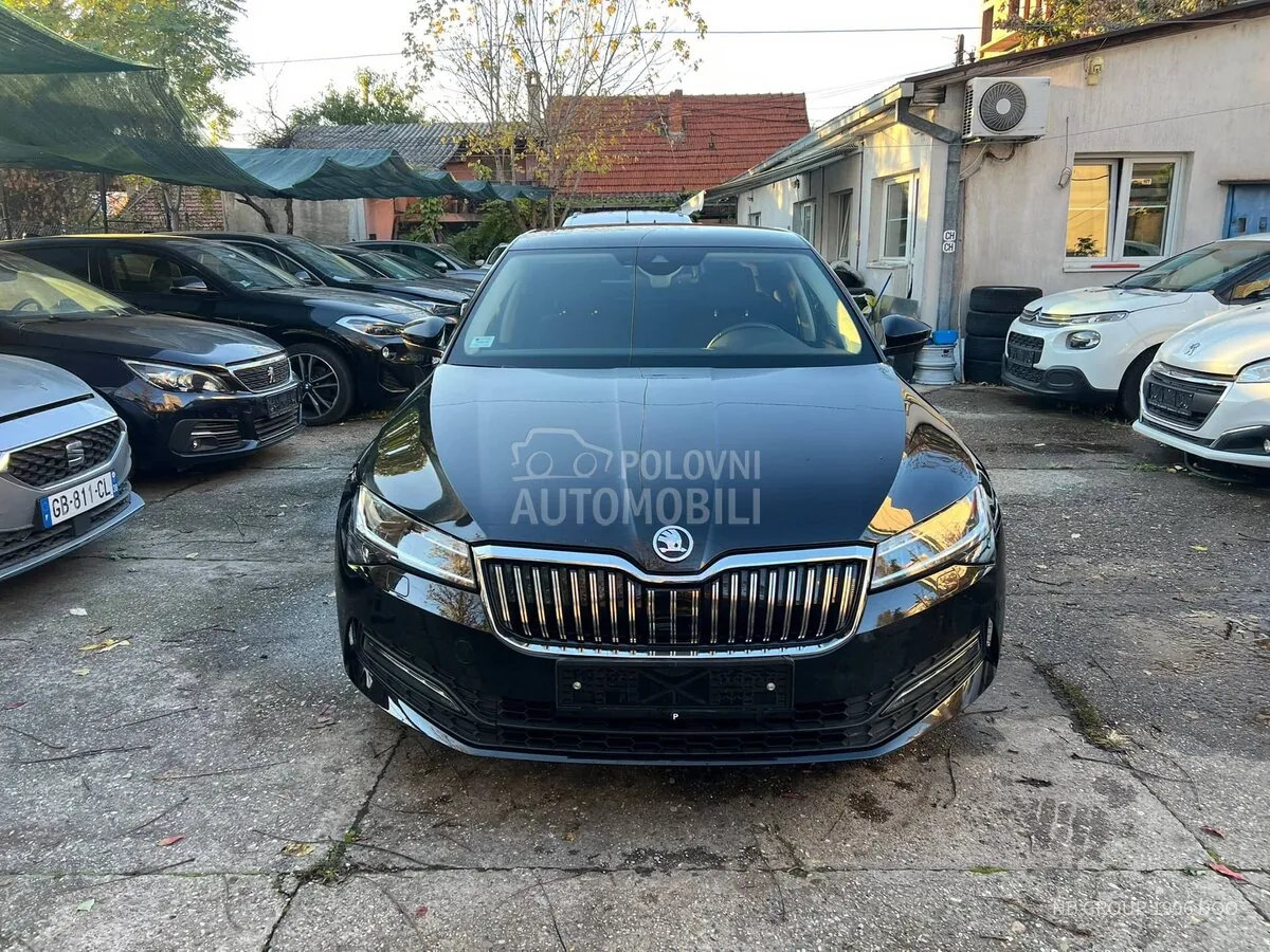 Skoda Superb 2023 photo 2