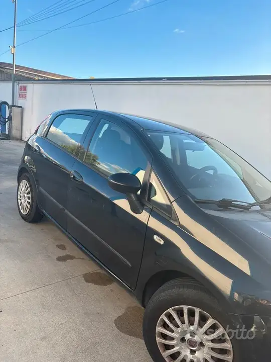 Fiat Punto 2009 photo 5