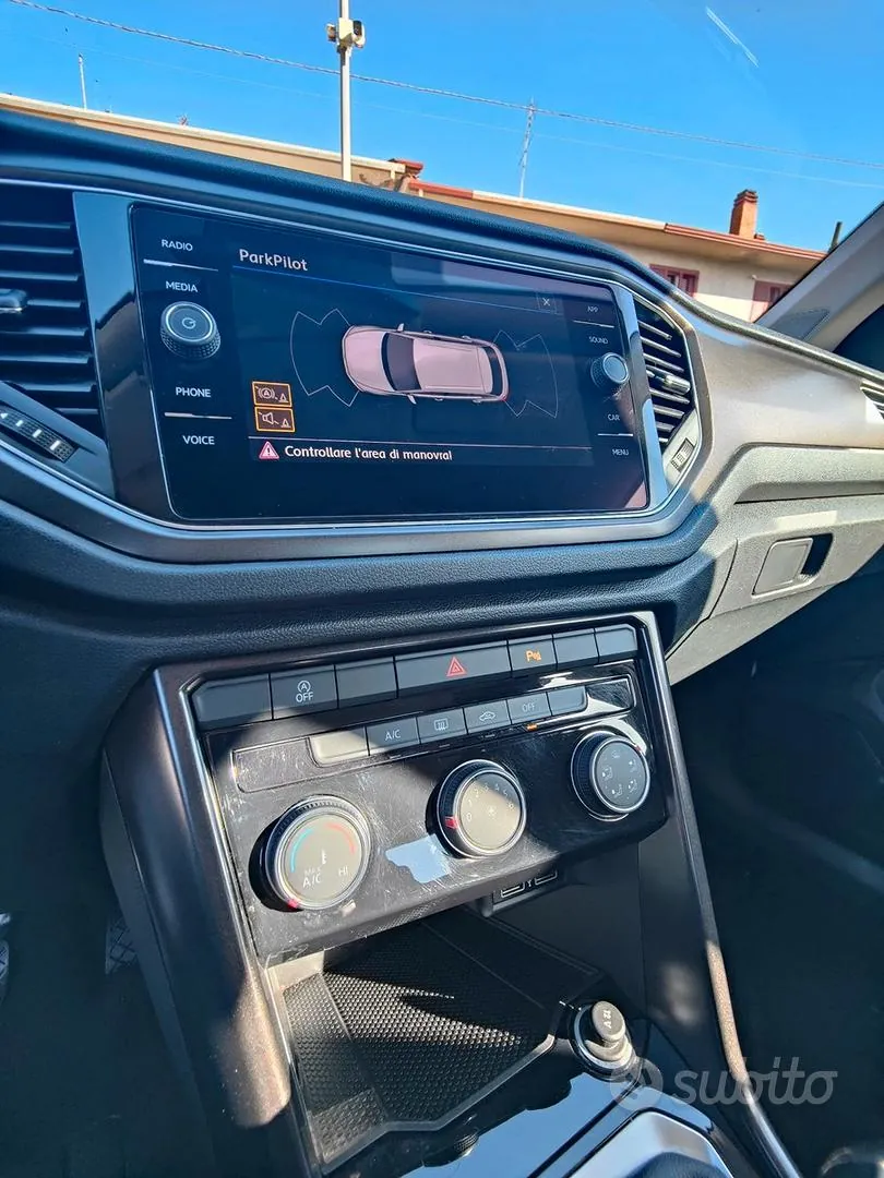 Volkswagen T-Roc 2019 photo 4