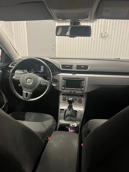 Volkswagen Passat 2012 photo 3