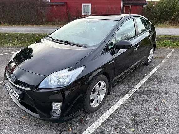 Toyota Prius 2011 photo 2