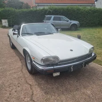 Jaguar Xj