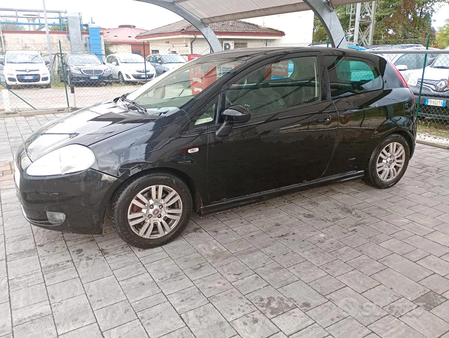 Fiat Grande Punto 2006 photo 2