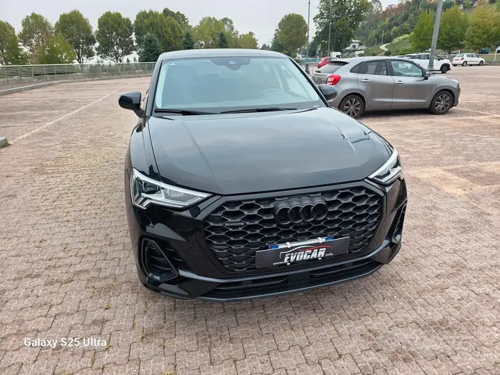 Audi Q3 2020 photo 5