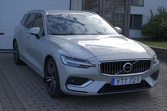 Volvo V60 2019 photo 2