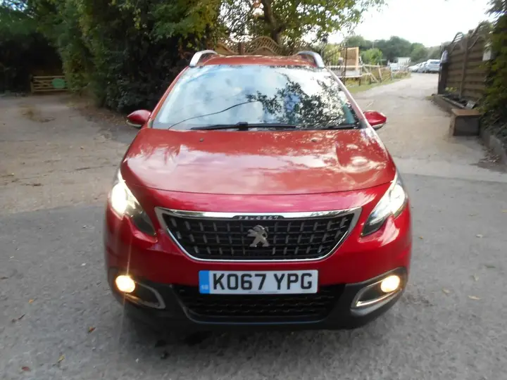 Peugeot 2008 2018 photo 2