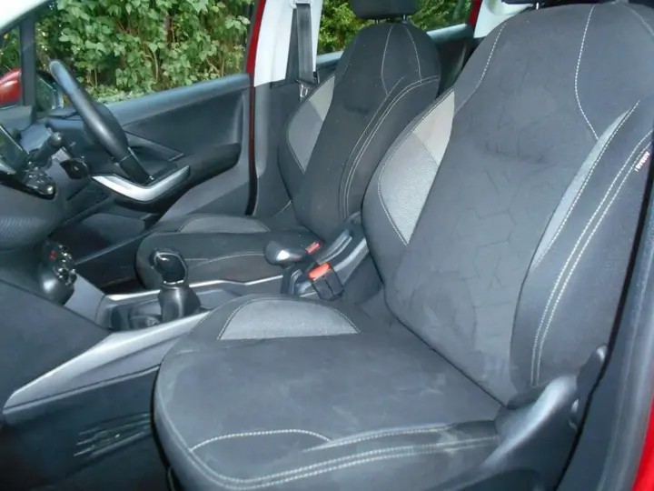 Peugeot 2008 2018 photo 5